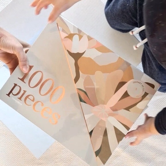 Flowerbed Kimmy Hogan Art 1000 Piece Jigsaw Puzzle Journey of Something - Picture 3 of 11